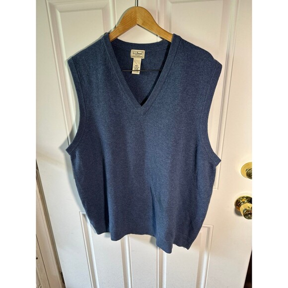 LL Bean 100% Lambs Wool Blue VNeck Sweater Vest Mens - Picture 1 of 3